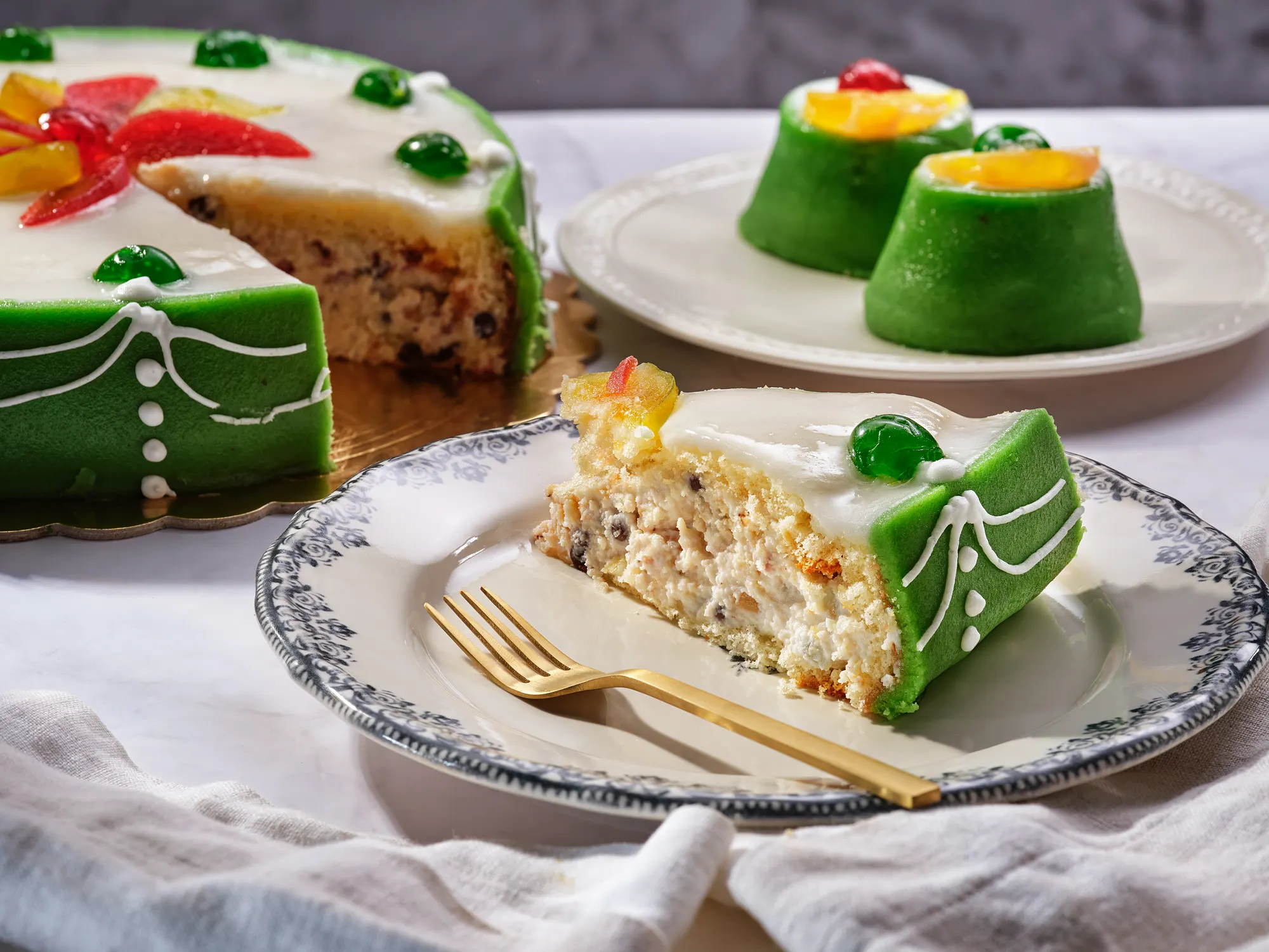 Goldenharvest Food Cakes — commercial food photography by Stephen Galea, Malta